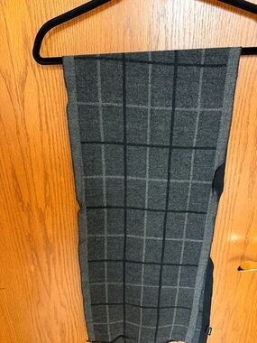 Fullron Black Knit Scarf
